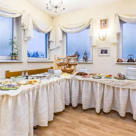 Bed & Breakfast Carlton 2*